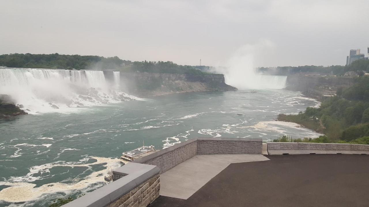 Luxury Igor And Gala Inn Niagara Falls Exterior foto
